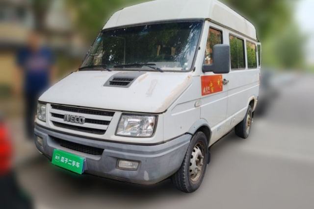 Used Iveco Daily 2014 2.5T-A35 NJ6484ACM47Z4