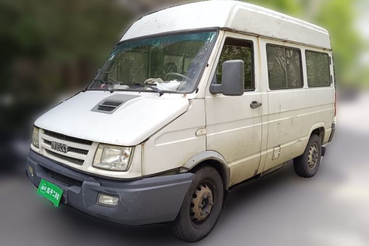Used Iveco Daily 2014 2.5T-A35 NJ6484ACM47Z4 Guazi used car, China used car export, Used car for sale, Used  cars, Cheapest cars for sale