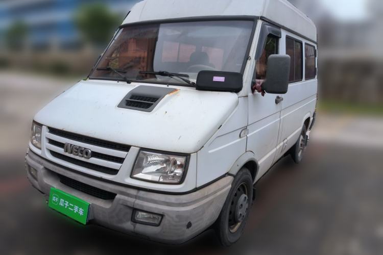 Used Iveco Daily 2014 2.5T-A35 NJ6484ACM47Z4 Guazi used car, China used car export, Used car for sale, Used  cars, Cheapest cars for sale