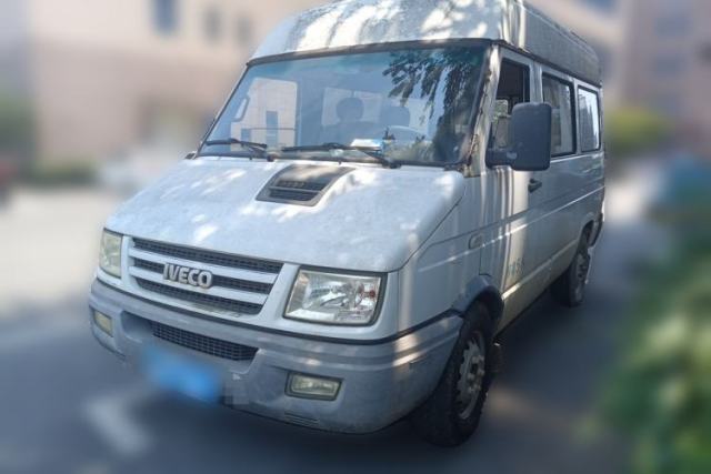 Used Iveco Daily 2014 2.5T-A35 NJ6484ACM47Z4