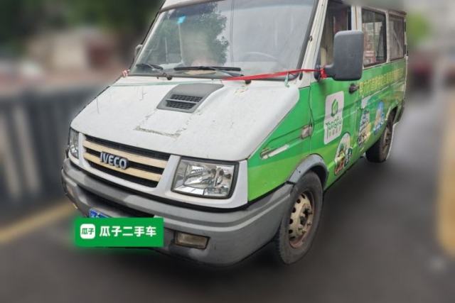 Used Iveco Daily 2014 2.5T-A35 NJ6484ACM47Z4