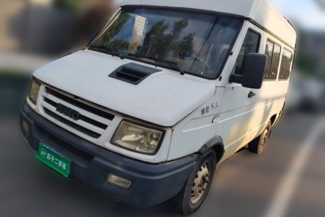 Used Iveco Daily 2014 2.5T-A35 NJ6484ACM47Z4