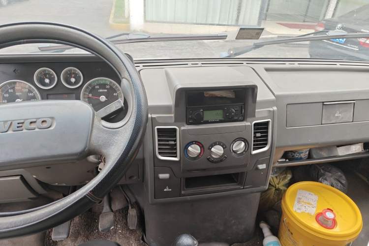Used Iveco Daily 2014 2.5T-A35 NJ6484ACM47Z4 Audio And AC Panel