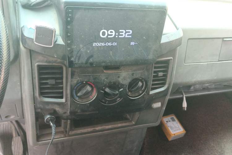 Used Iveco Daily 2014 2.8T-V35 NJ5044XXYQ3A43S4 Audio And AC Panel