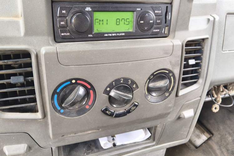 Used Iveco Daily 2014 2.5T-A35 NJ6484ACM47Z4 Audio And AC Panel