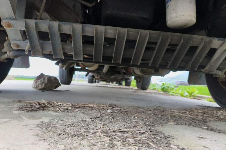 Used Iveco Daily 2014 2.5T-A35 NJ6484ACM47Z4 Chassis Front