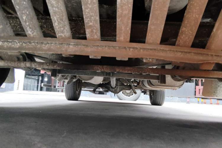 Used Iveco Daily 2014 2.5T-A35 NJ6484ACM47Z4 Chassis Front