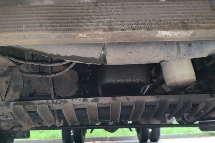 Used Iveco Daily 2014 2.8T-V35 NJ5044XXYQZA43S4 Chassis Front
