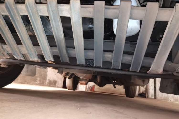 Used Iveco Daily 2014 2.5T-A35 NJ6484ACM47Z4 Chassis Front
