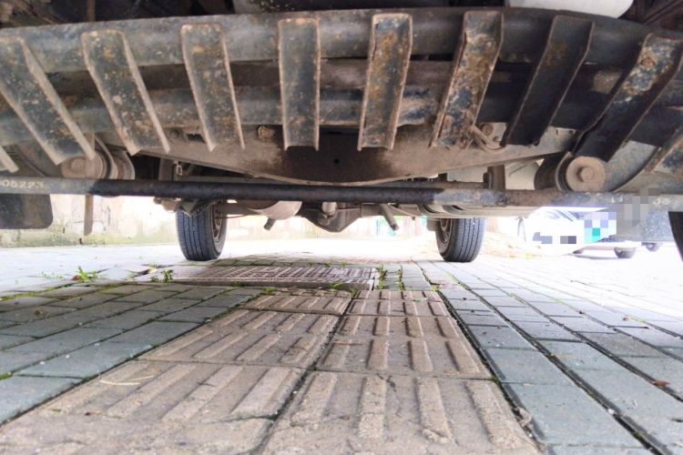 Used Iveco Daily 2014 2.5T-A35 NJ6484ACM47Z4 Chassis Front