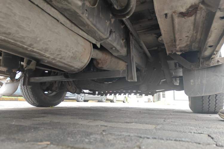 Used Iveco Daily 2014 2.5T-A35 NJ6484ACM47Z4 Chassis Front Right