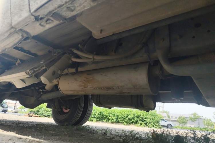 Used Iveco Daily 2014 2.8T-V35 NJ5044XXYQZA43S4 Chassis Front Right