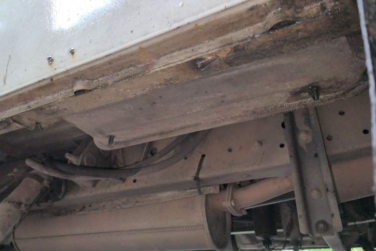 Used Iveco Daily 2014 2.8T-V35 NJ5044XXYQZA43S4 Chassis Front Right