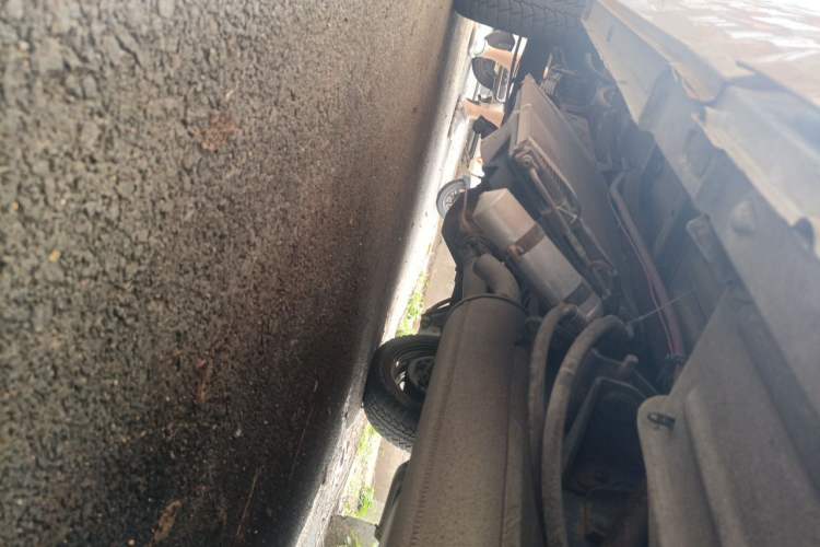 Used Iveco Daily 2014 2.5T-A35 NJ6484ACM47Z4 Chassis Front Right