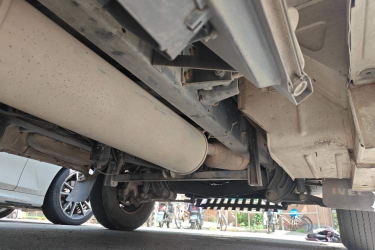 Used Iveco Daily 2014 2.8T-A35 NJ6495ACZ43S4 Chassis Front Right