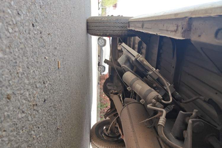 Used Iveco Daily 2014 2.5T-A35 NJ6485AC47Z4 Chassis Front Right
