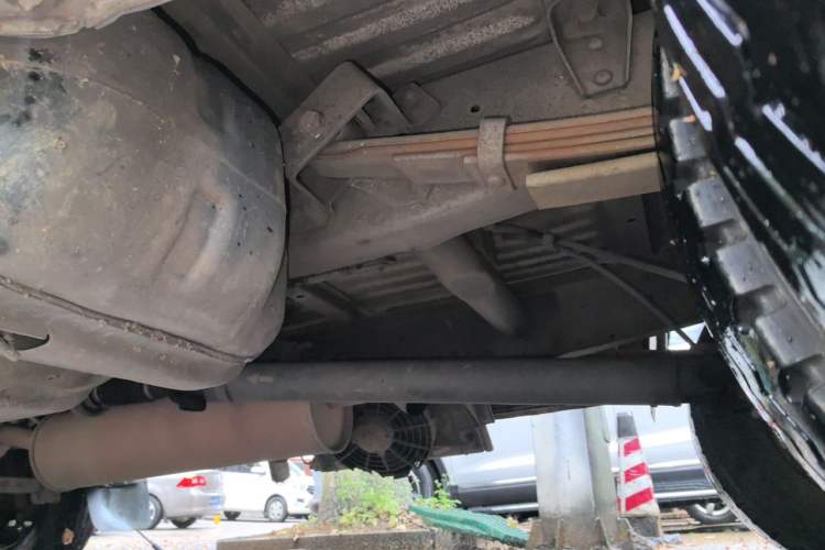 Used Iveco Daily 2014 2.8T-V35 NJ5044XXYQZA43S4 Chassis Rear Left