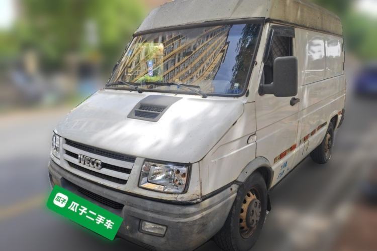 Used Iveco Daily 2014 2.8T-V35 NJ5044XXYQ3A43S4 Guazi used car, China used car export, Used car for sale, Used cars, Cheapest cars for sale