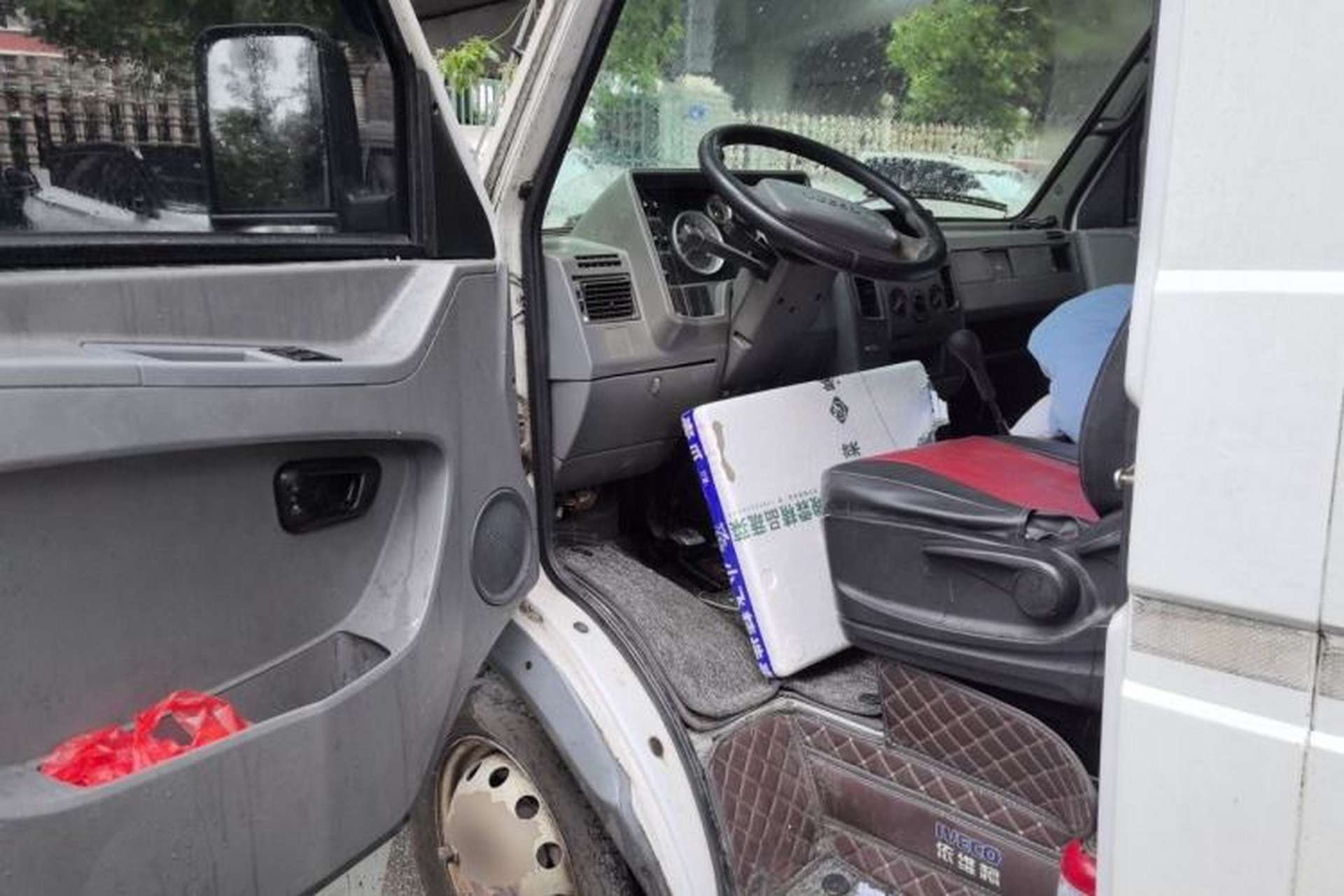 Used Iveco Daily 2014 2.8T-V35 NJ5044XXYQZA43S4 Driver Seat