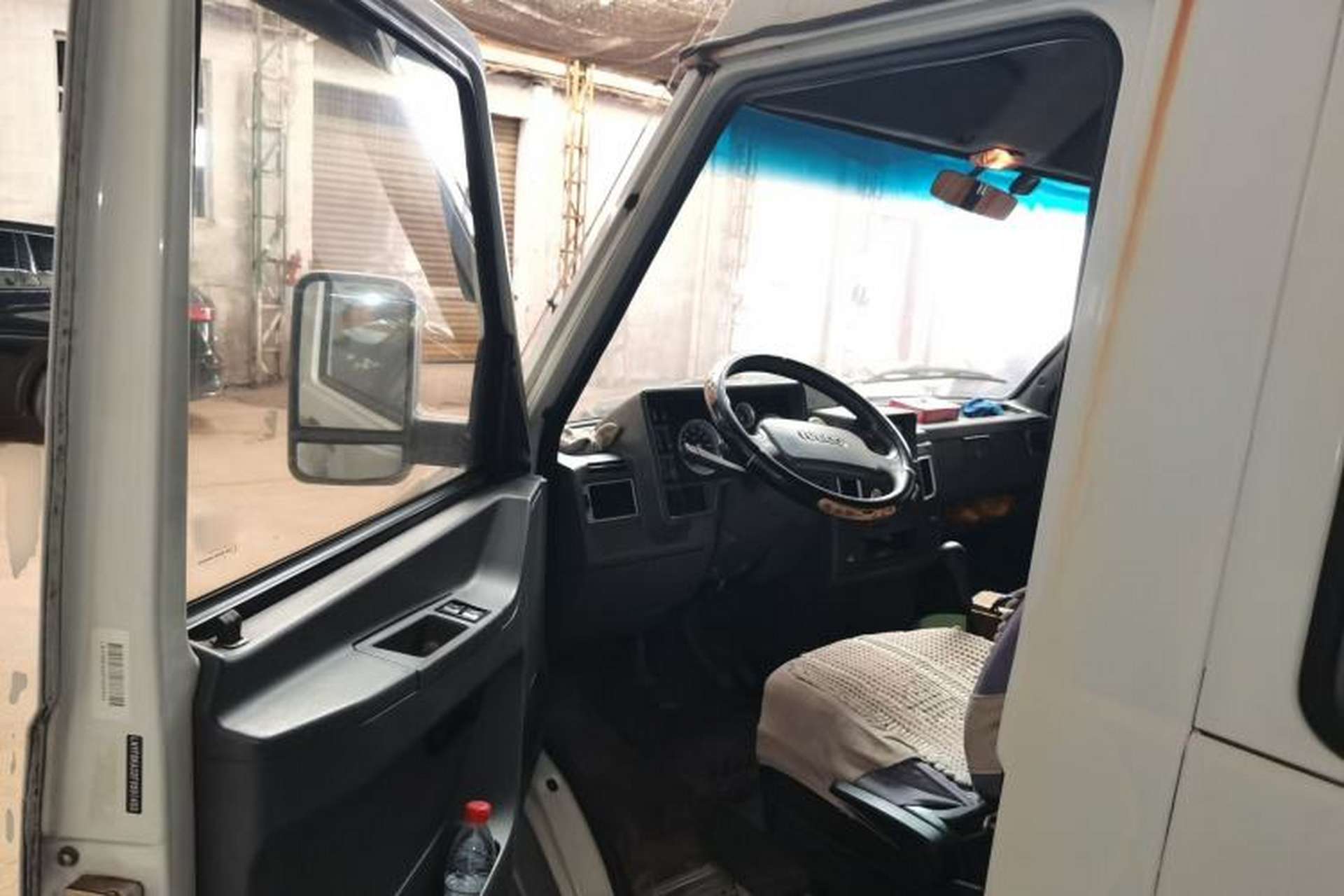 Used Iveco Daily 2014 2.5T-A35 NJ6484ACM47Z4 Driver Seat