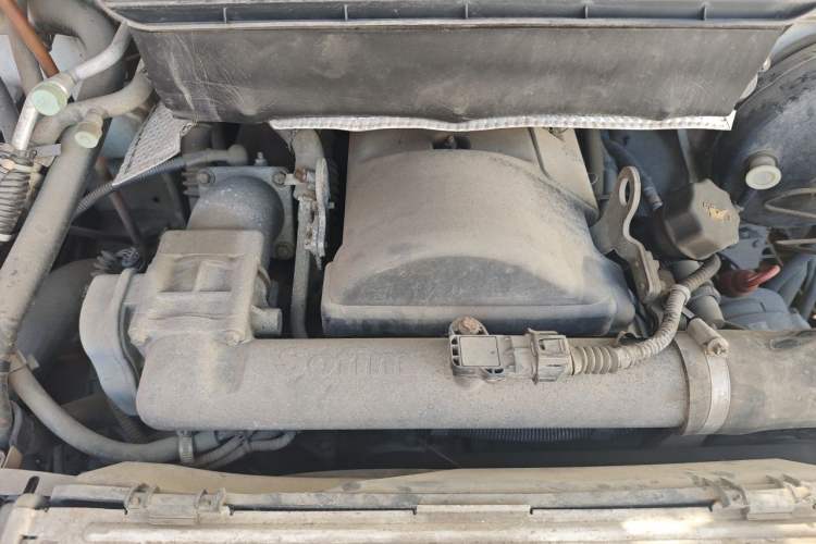 Used Iveco Daily 2014 2.5T-A35 NJ6484ACM47Z4 Engine Bay