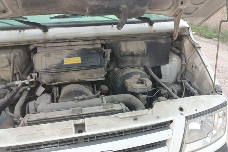 Used Iveco Daily 2014 2.8T-V35 NJ5044XXYQ3A43S4 Engine Bay Left