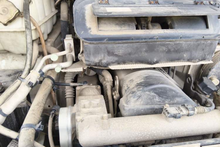 Used Iveco Daily 2014 2.5T-A35 NJ6484ACM47Z4 Engine Bay