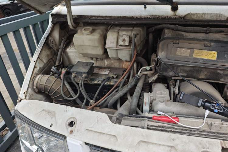 Used Iveco Daily 2014 2.5T-A35 NJ6484ACM47Z4 Engine Bay Right