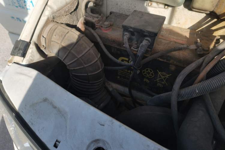 Used Iveco Daily 2014 2.8T - A40 NJ6604AC43S4 Engine Bay Right