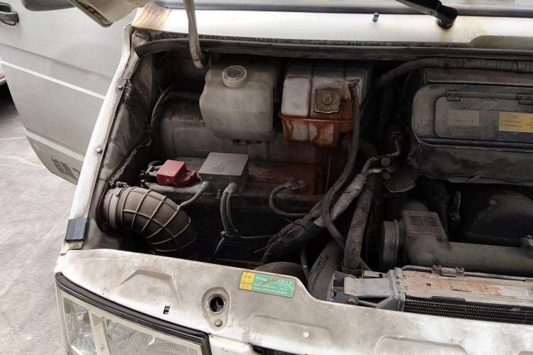 Used Iveco Daily 2014 2.5T-A35 NJ6484ACM47Z4 Engine Bay Right