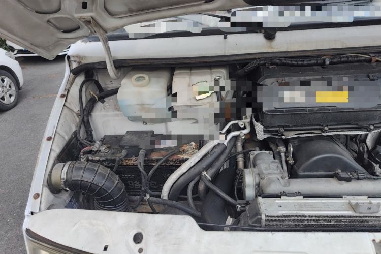 Used Iveco Daily 2014 2.5T-A35 NJ6484ACM47Z4 Engine Bay Right