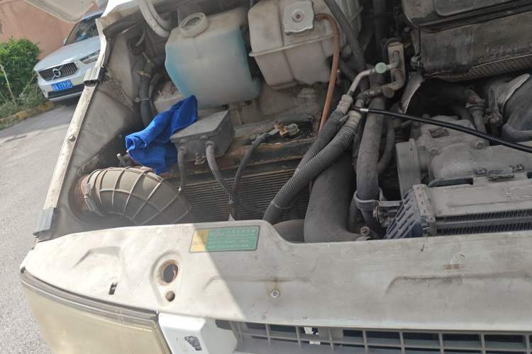 Used Iveco Daily 2014 2.8T-A35 NJ6495ACZ43S4 Engine Bay Right