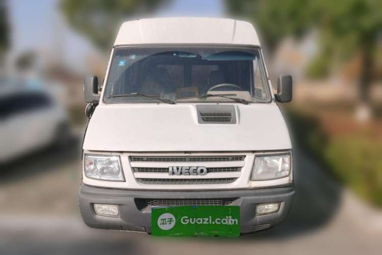 Used Iveco Daily 2014 2.5T-A35 NJ6484ACM47Z4 Front