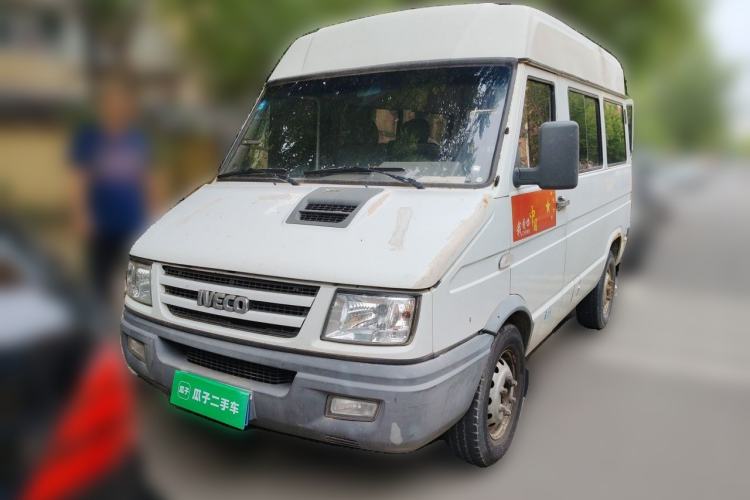 Used Iveco Daily 2014 2.5T-A35 NJ6484ACM47Z4 Front