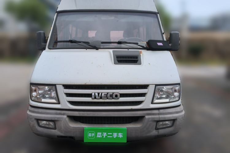 Used Iveco Daily 2014 2.5T-A35 NJ6484ACM47Z4 Front