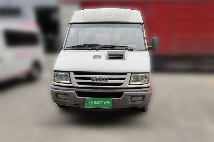 Used Iveco Daily 2014 2.5T-A35 NJ6484ACM47Z4 Front