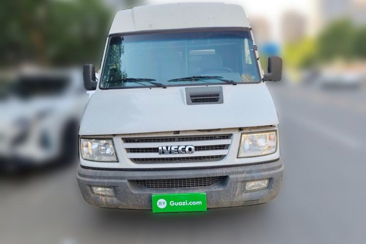 Used Iveco Daily 2014 2.5T-A35 NJ6484ACM47Z4 Front