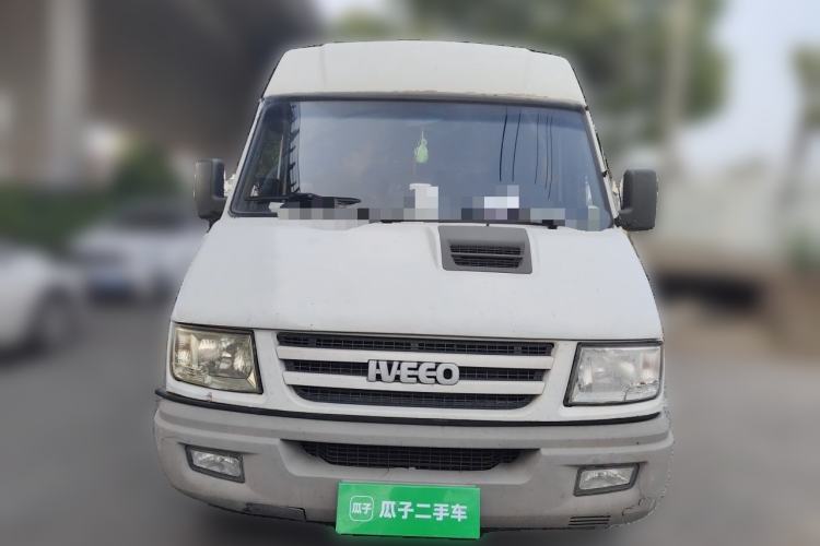 Used Iveco Daily 2014 2.5T-A35 NJ6484ACM47Z4 Front