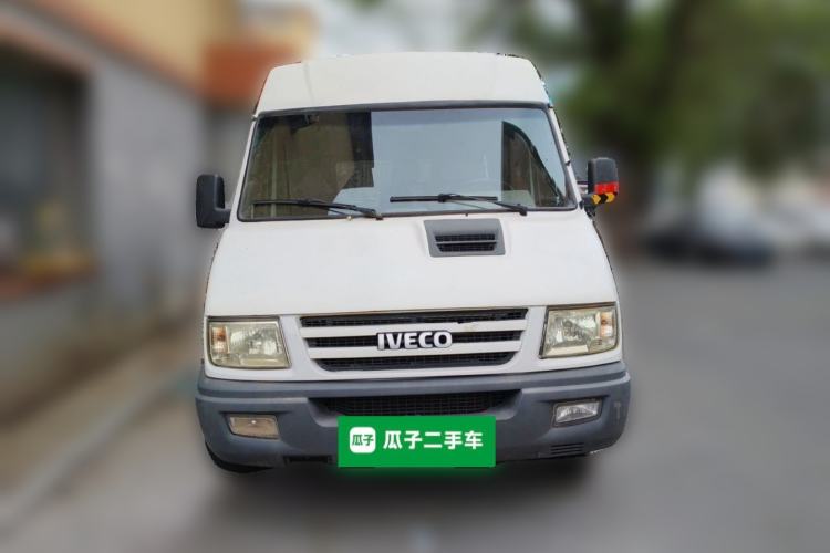 Used Iveco Daily 2014 2.5T-A35 NJ6484ACM47Z4 Front