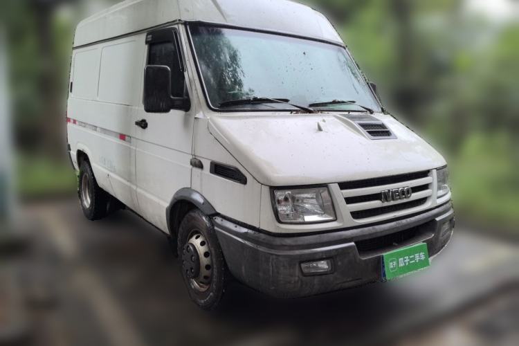 Used Iveco Daily 2014 2.8T-V35 NJ5044XXYQZA43S4 Front Right 45 Deg