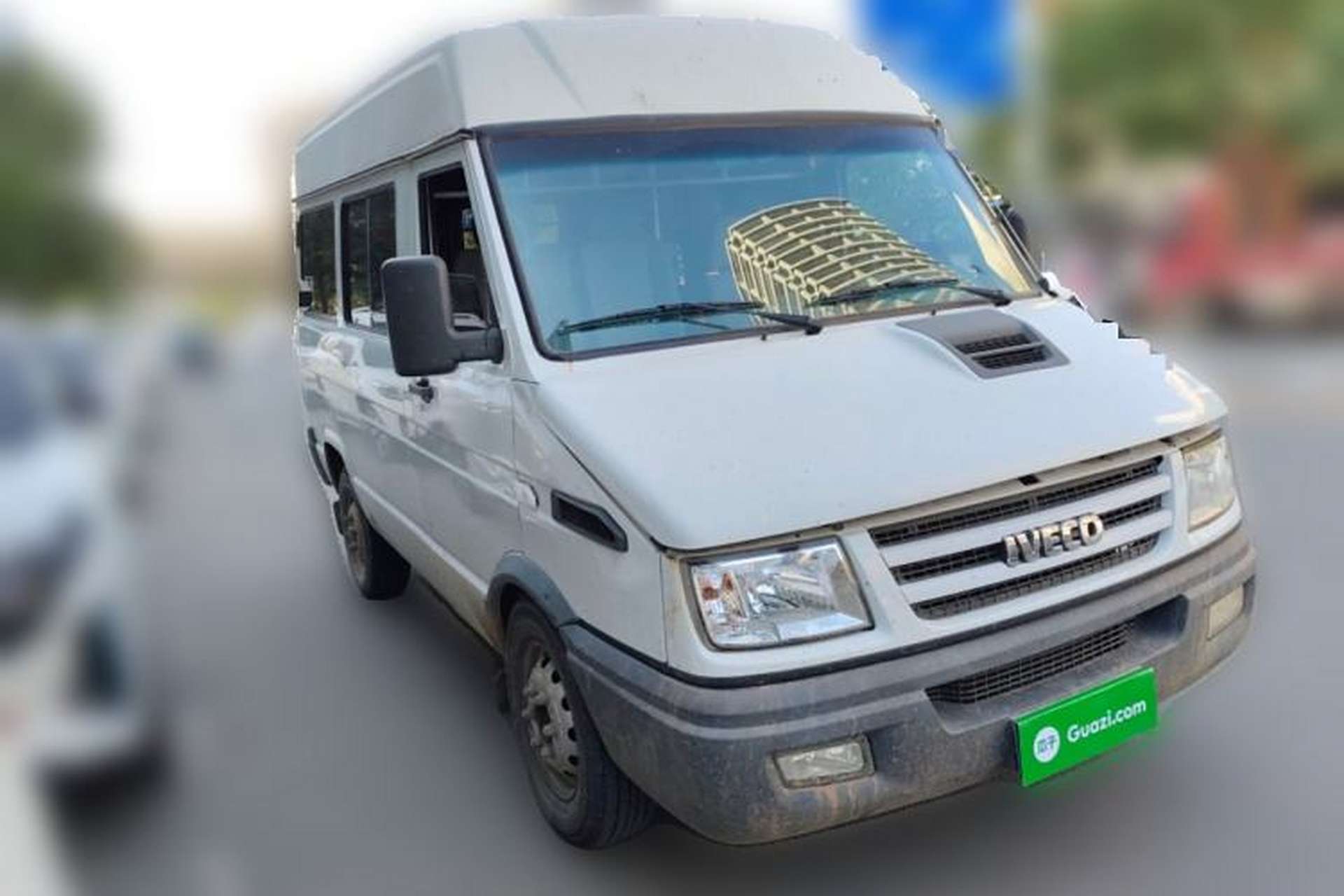 Used Iveco Daily 2014 2.5T-A35 NJ6484ACM47Z4 Front Right 45 Deg