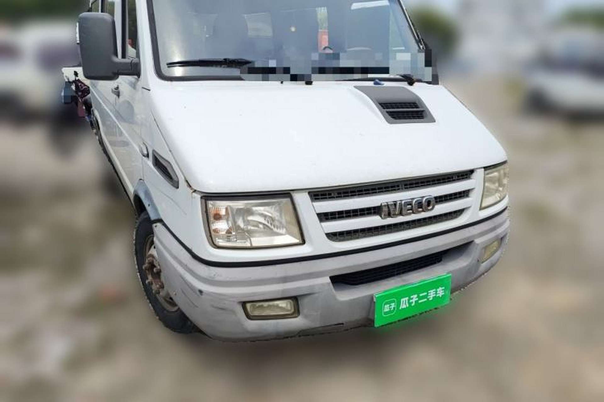 Used Iveco Daily 2014 2.5T-A35 NJ6484ACM47Z4 Front Right 45 Deg
