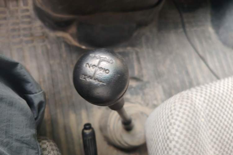 Used Iveco Daily 2014 2.5T-A35 NJ6484ACM47Z4 Gear Lever