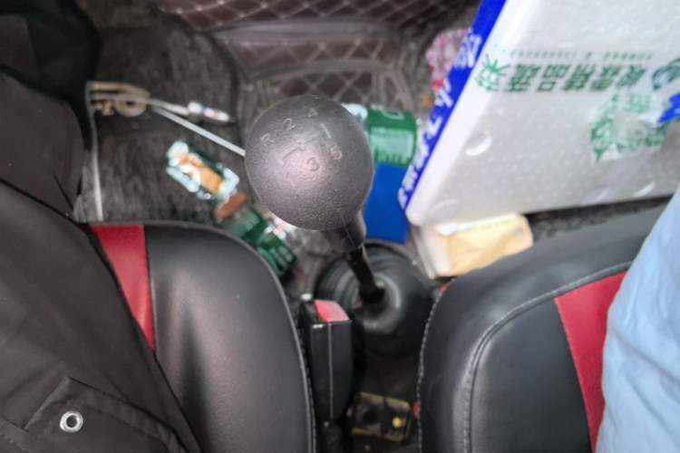 Used Iveco Daily 2014 2.8T-V35 NJ5044XXYQZA43S4 Gear Lever