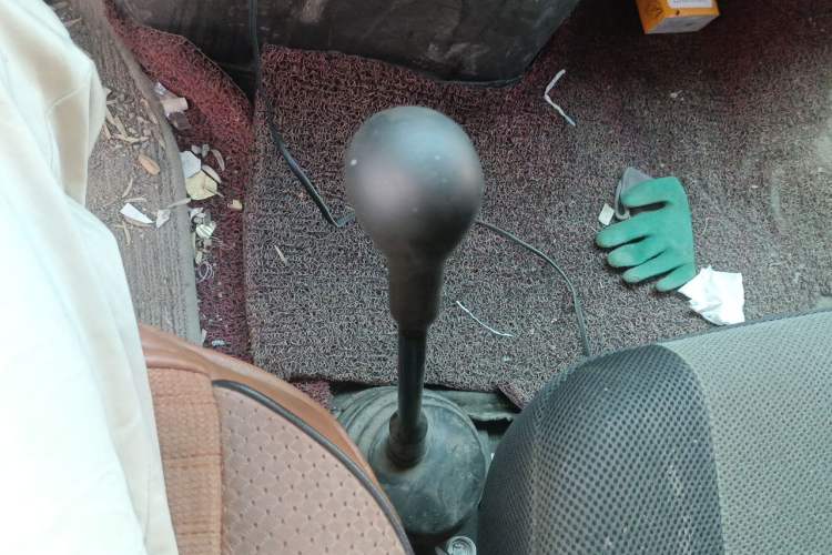 Used Iveco Daily 2014 2.8T-V35 NJ5044XXYQ3A43S4 Gear Lever