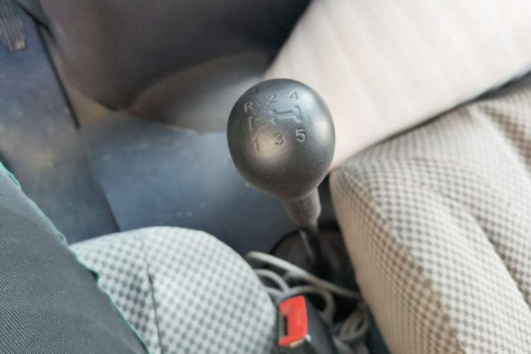 Used Iveco Daily 2014 2.5T-A35 NJ6484ACM47Z4 Gear Lever