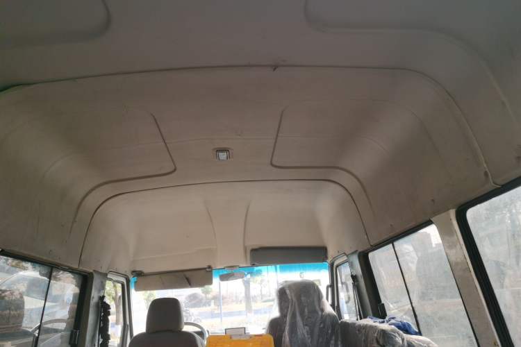 Used Iveco Daily 2014 2.5T-A35 NJ6484ACM47Z4 Headliner