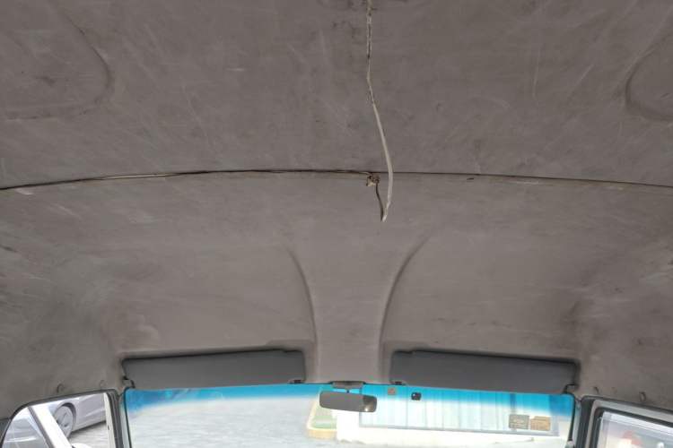 Used Iveco Daily 2014 2.5T-A35 NJ6484ACM47Z4 Headliner