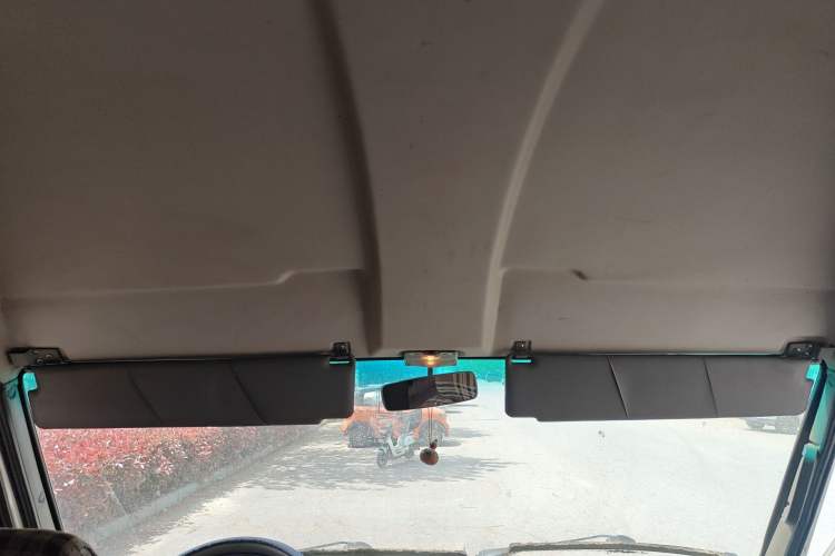 Used Iveco Daily 2014 2.5T-A35 NJ6485AC47Z4 Headliner