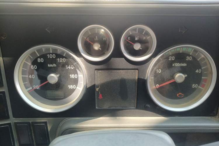 Used Iveco Daily 2014 2.5T-A35 NJ6484ACM47Z4 Instrument Cluster